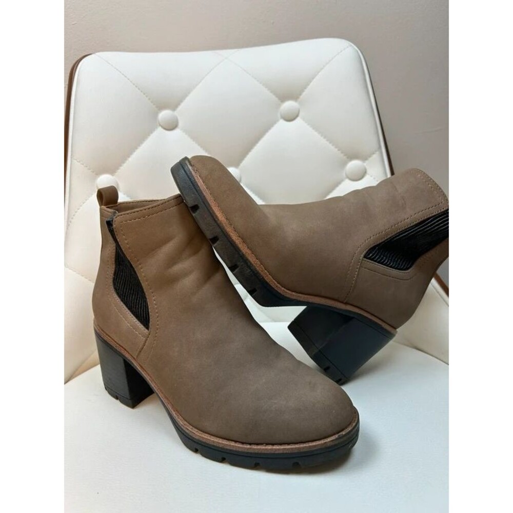 Naturalizer Madalynngore Women’s Suede Chelsea Ankle Boots US 6.5 Zip Booties